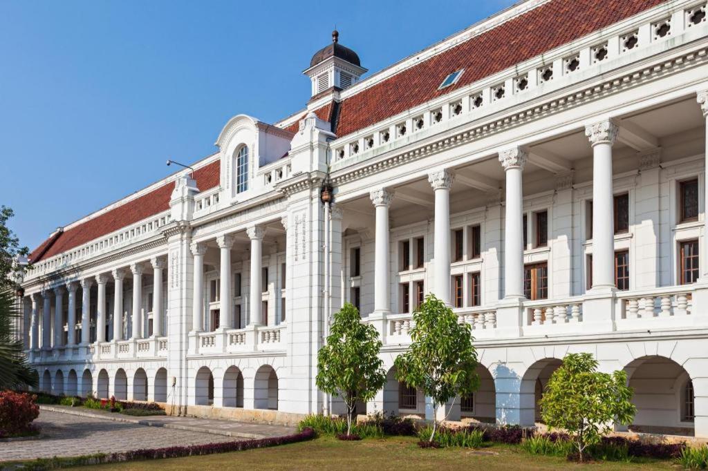Amaris Hotel Mangga Besar Jakarta Buitenkant foto