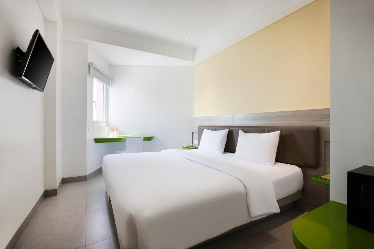 Amaris Hotel Mangga Besar Jakarta Buitenkant foto