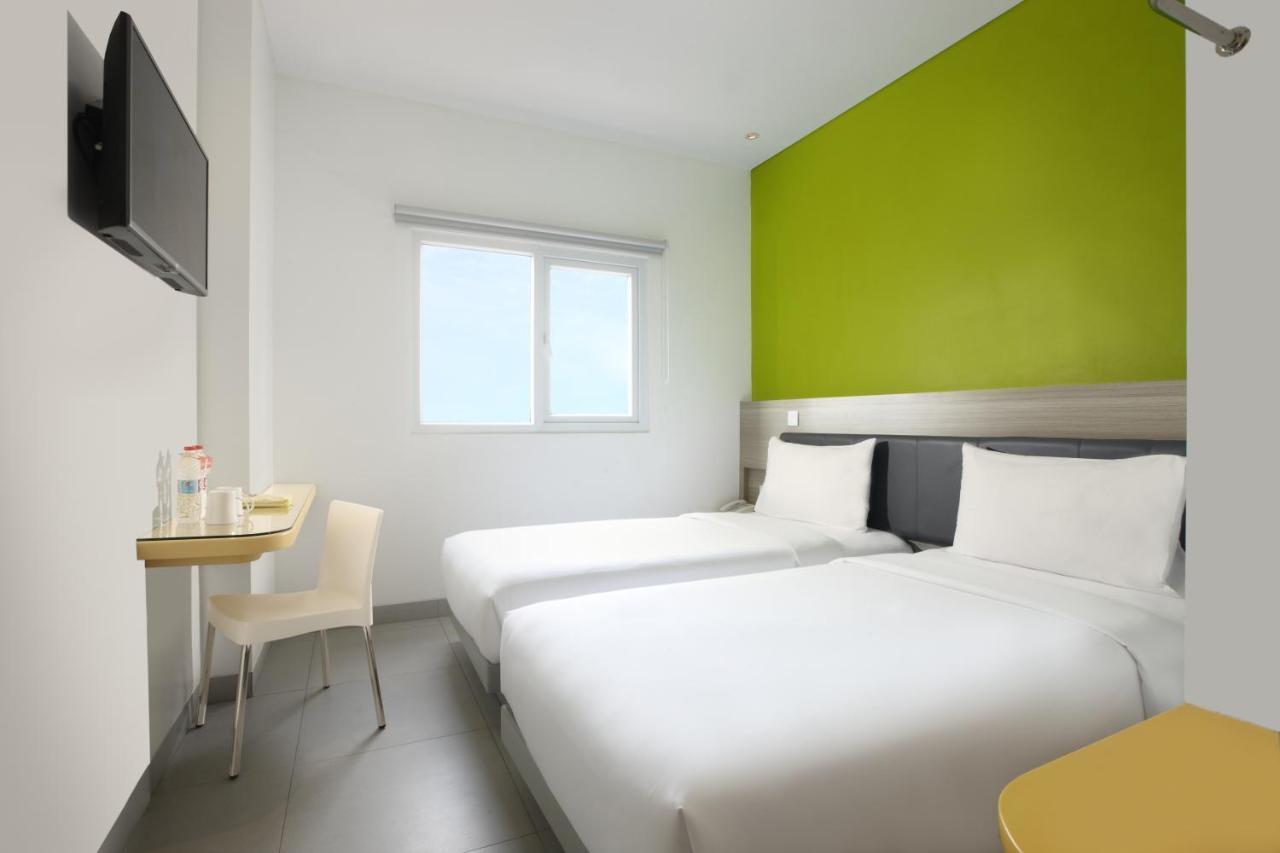 Amaris Hotel Mangga Besar Jakarta Buitenkant foto